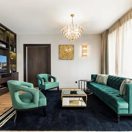 Luxury Louvre Ii * 파리