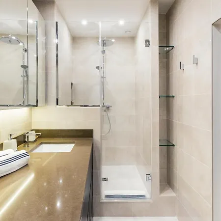 아파트 Luxury Louvre Ii 파리